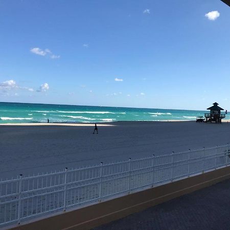 Sahara Beach Club Sunny Isles Beach Bagian luar foto